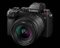 Lumix S5